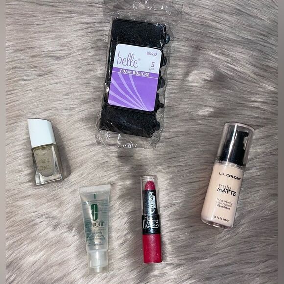 5 for $25🔥5 Piece Makeup Bundle- New - Picture 1 of 2